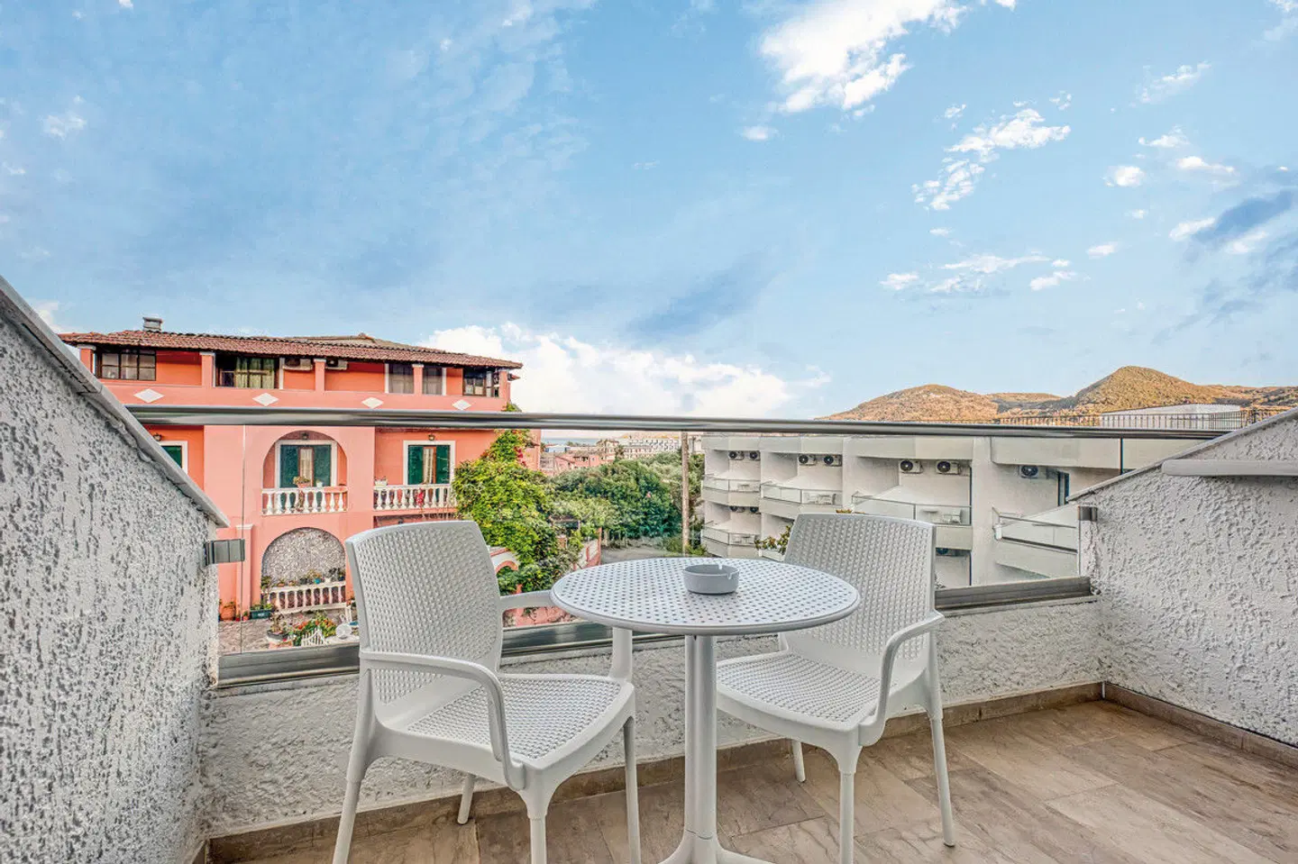 Alkionis Terrasse