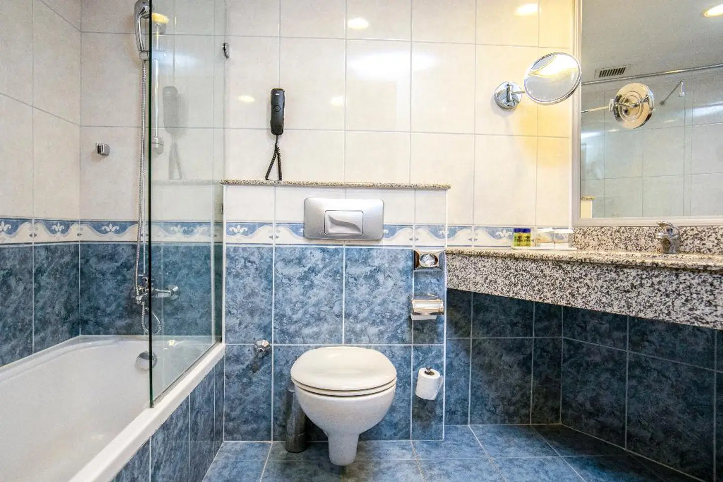 Grand Kaptan Badezimmer