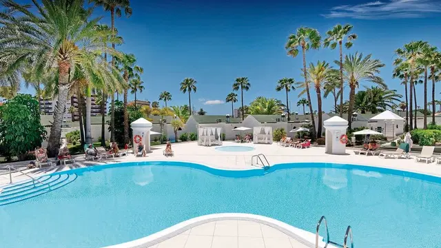 Parque del Paraiso II OUTDOOR_POOL