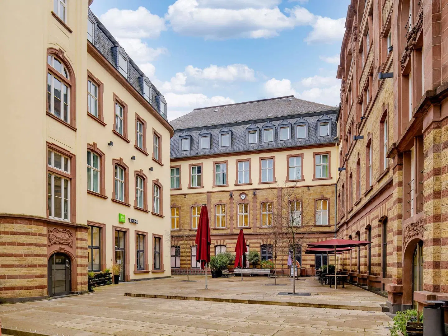Ibis Styles Trier EXTERIOR