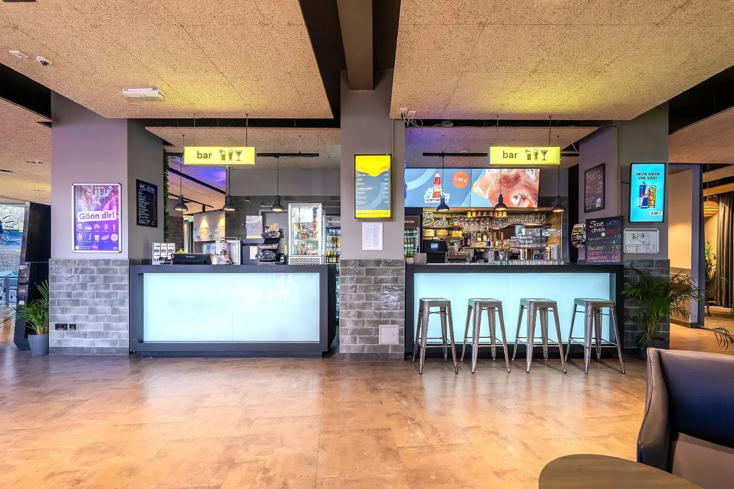 a&o Hamburg Hauptbahnhof Bar