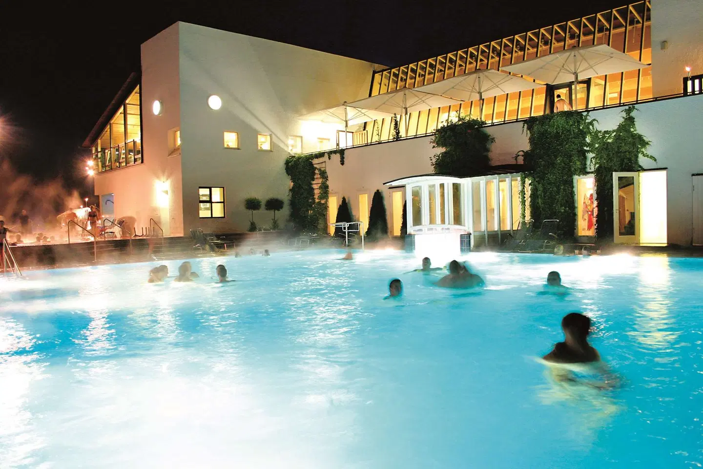 BEST WESTERN Aparthotel Birnbachhoehe Hallenbad