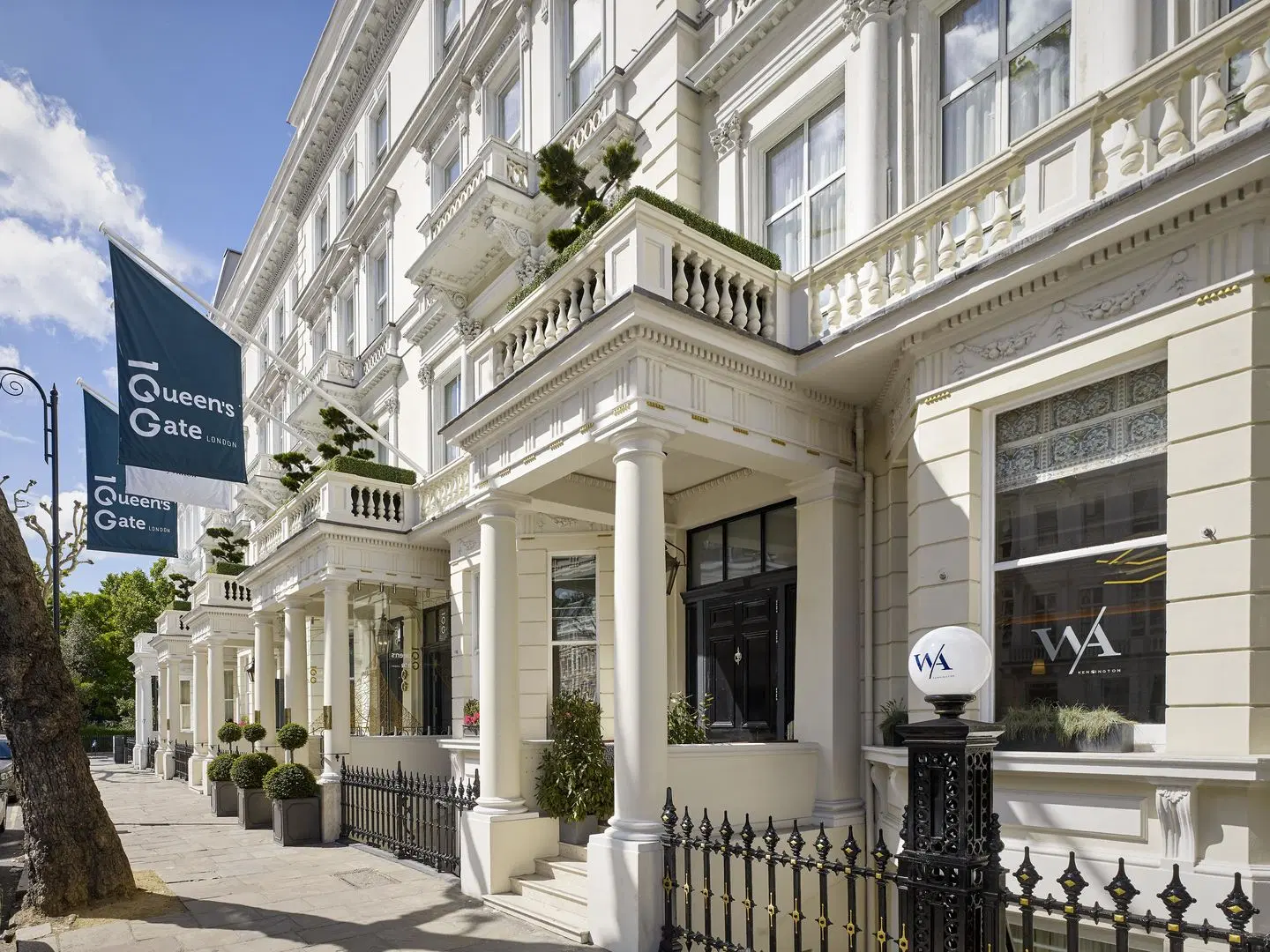 100 Queen's Gate Hotel London, Curio Collection by Hilton EXTERIOR