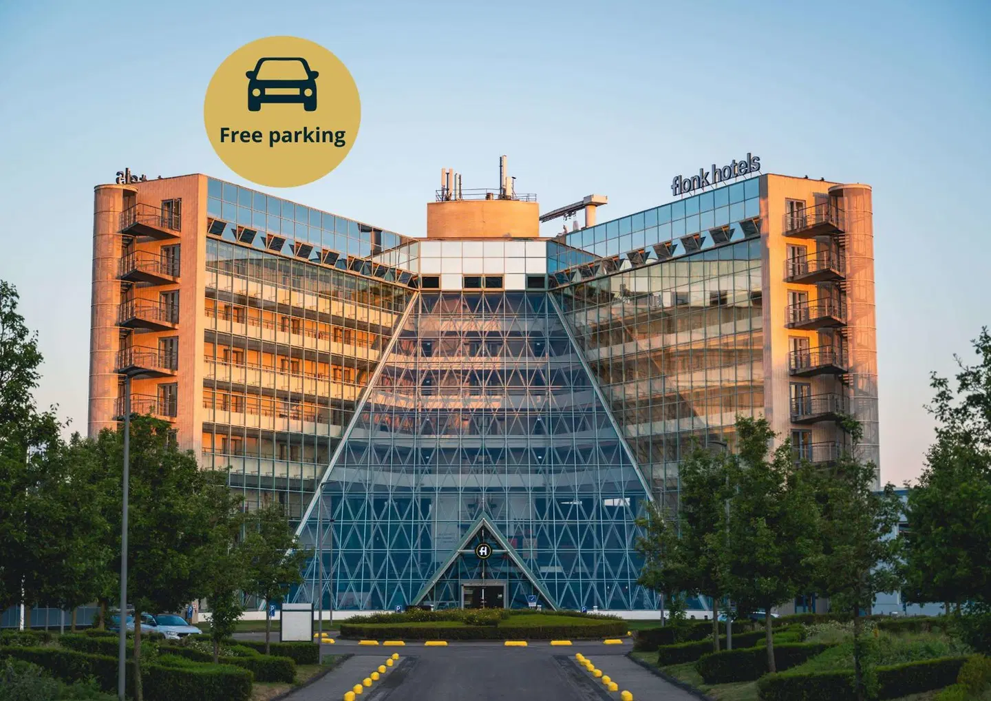 Flonk Hotel Groningen Zuid EXTERIOR