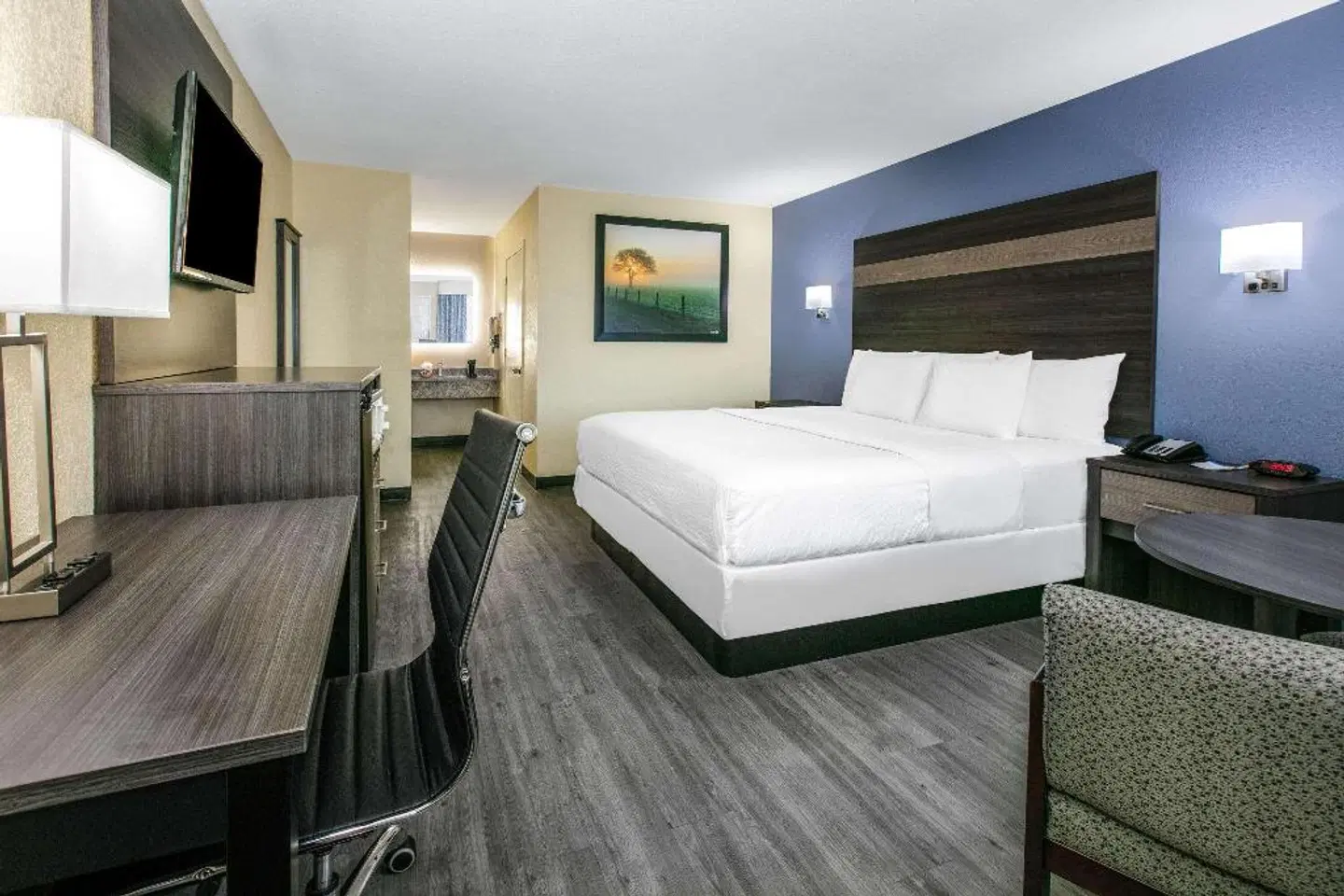 Days Inn by Wyndham Waco ROOM_EXAMPLE
