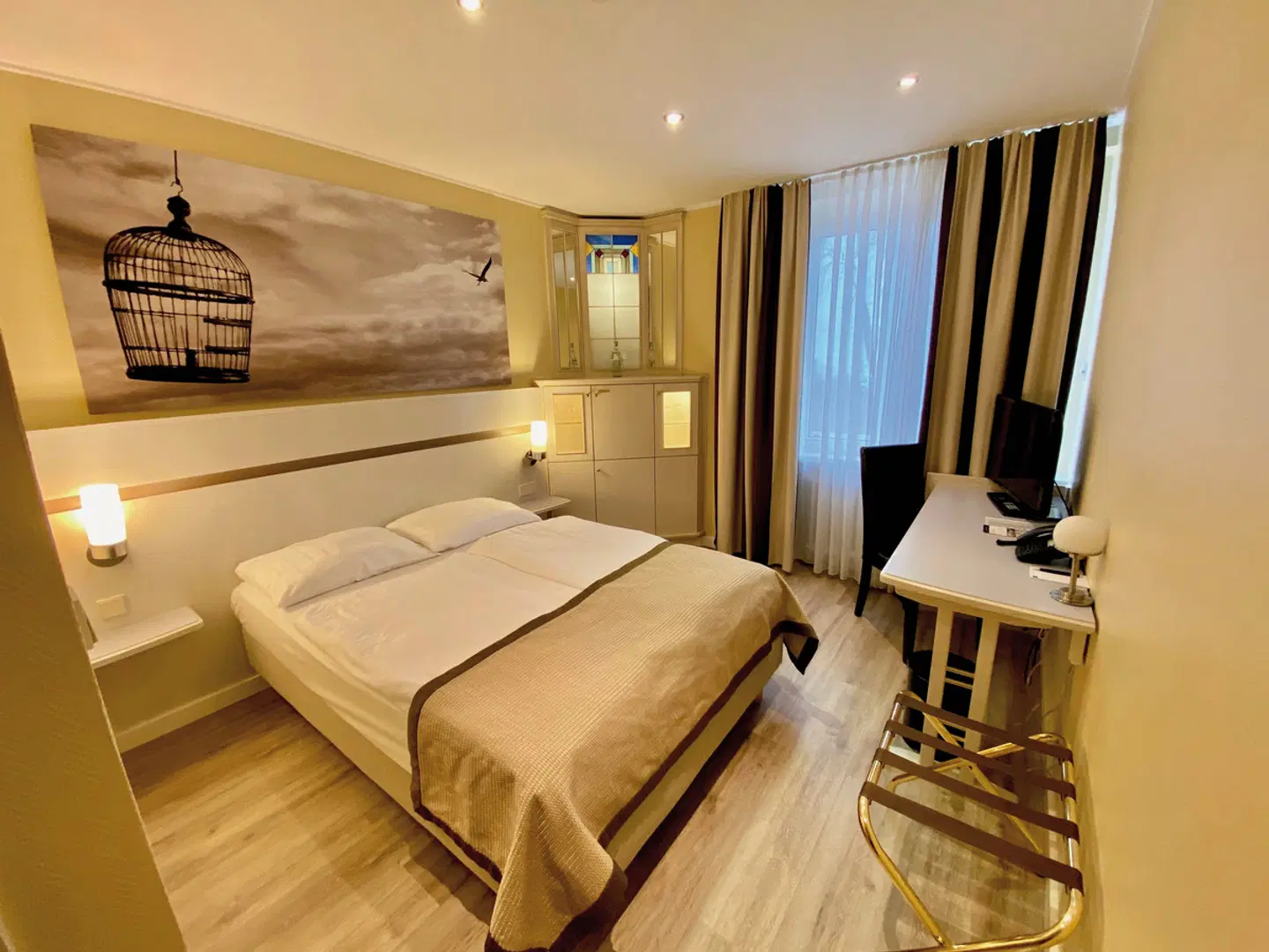 Park Hotel Hamburg Arena ROOM_EXAMPLE