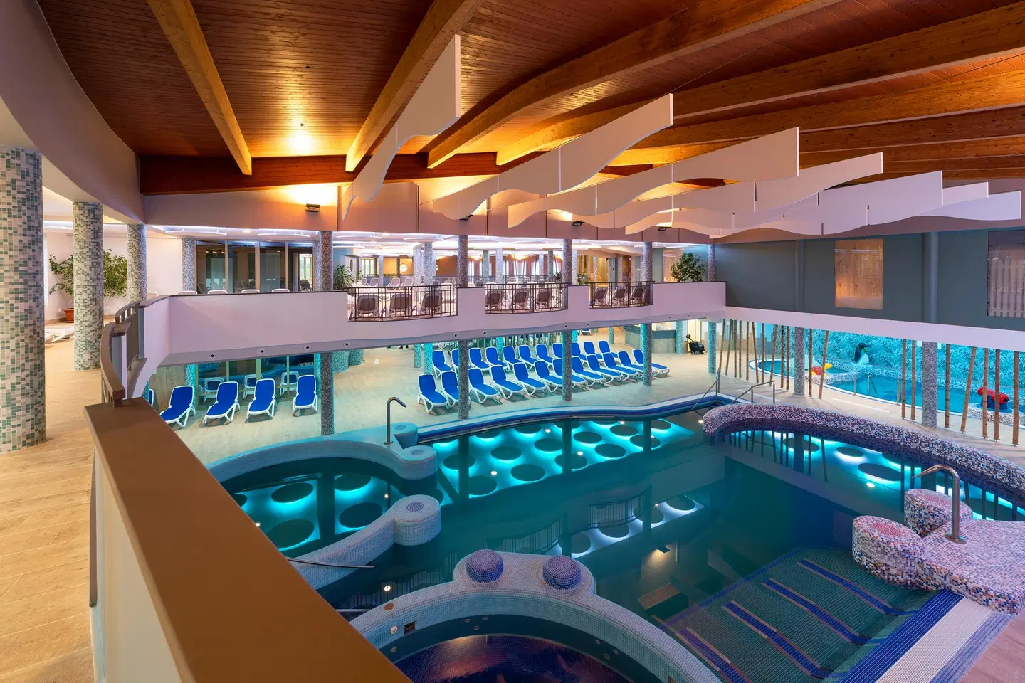 Hotel Karos Spa Hallenbad