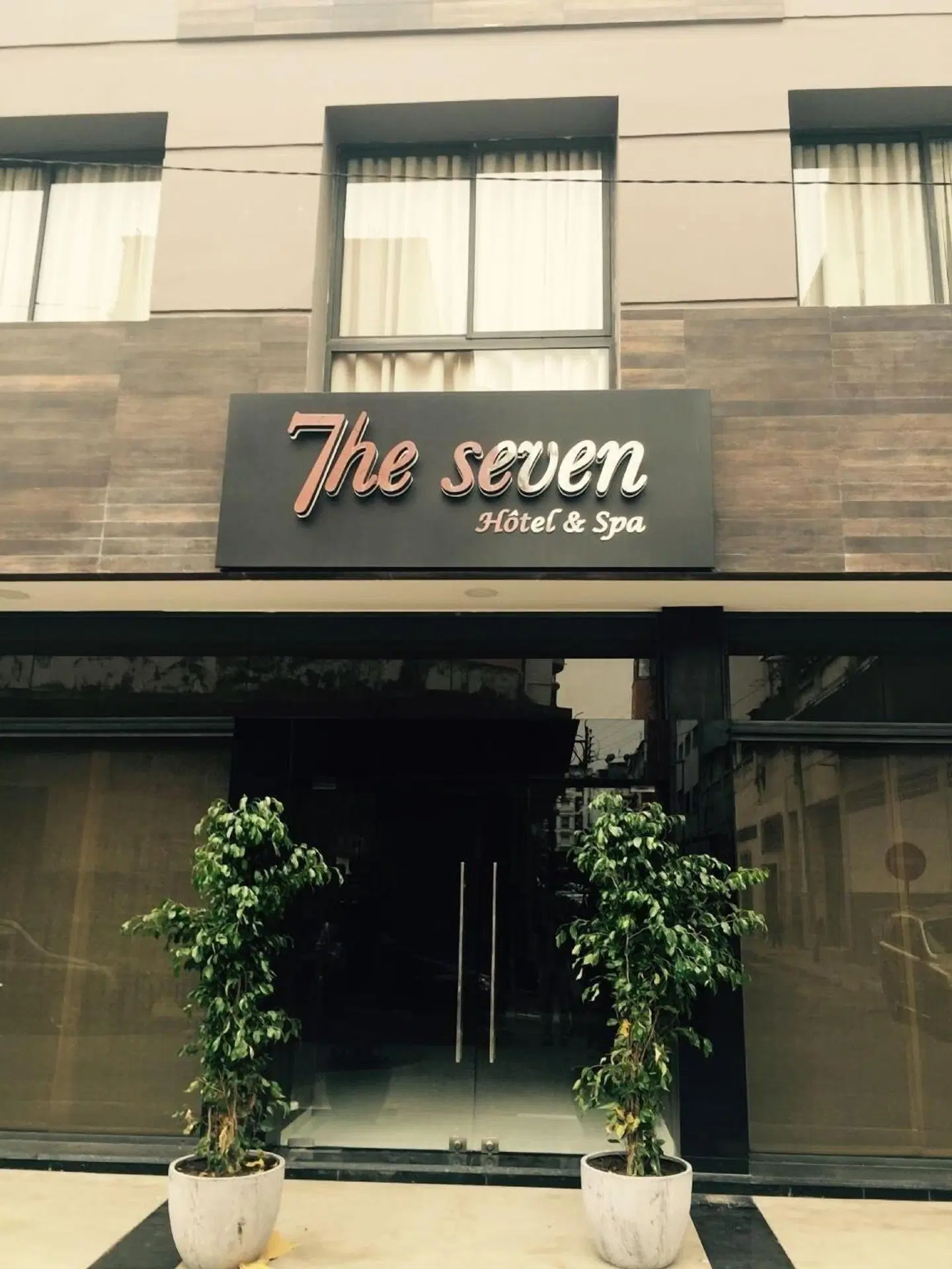 The Seven Hotel And Spa EXTERIOR