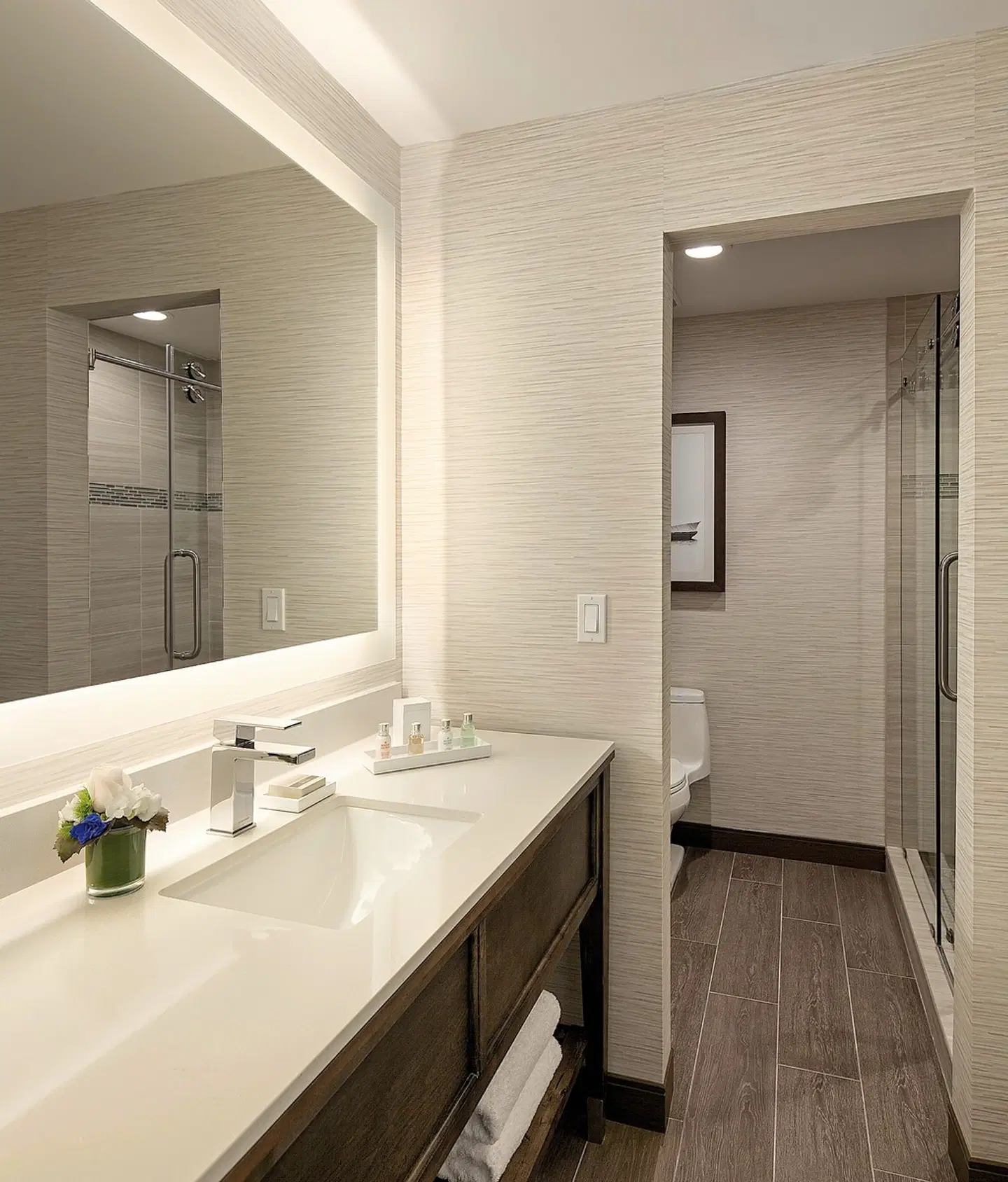 Marina del Rey Hotel Badezimmer