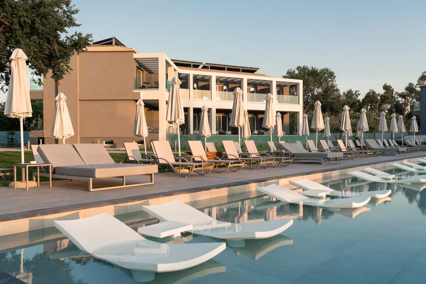 Vissalo by Acharavi Beach Hotel OUTDOOR_POOL