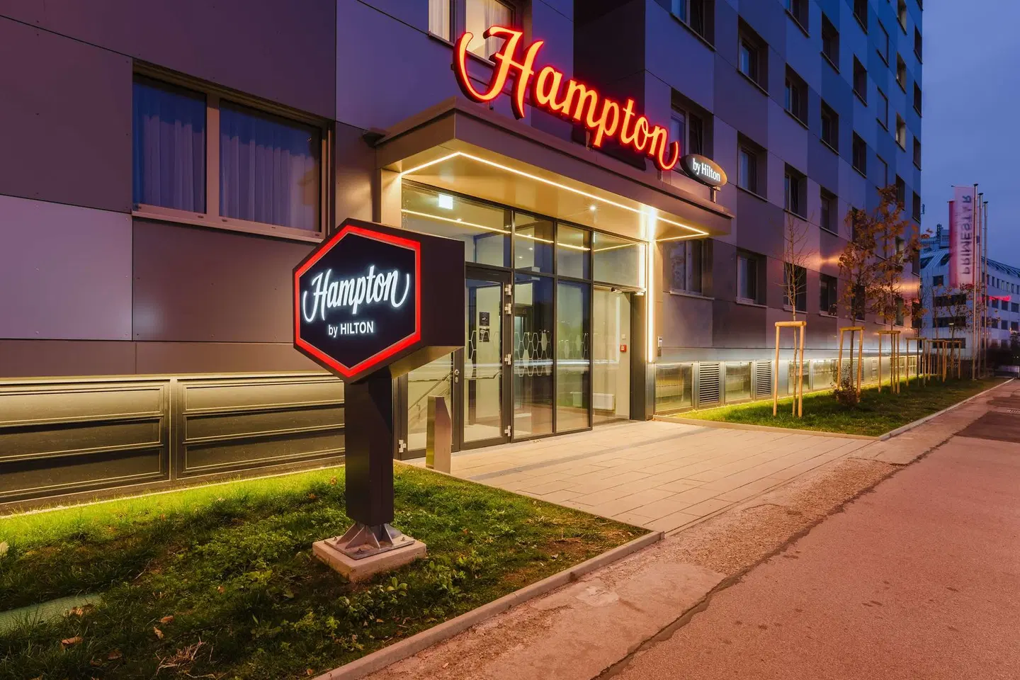 Hampton By Hilton Vienna City West EXTERIOR