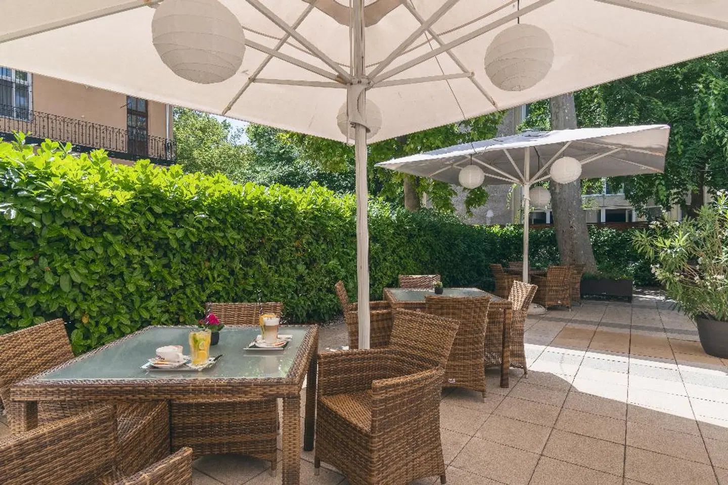 Lion's Garden Hotel Terrasse