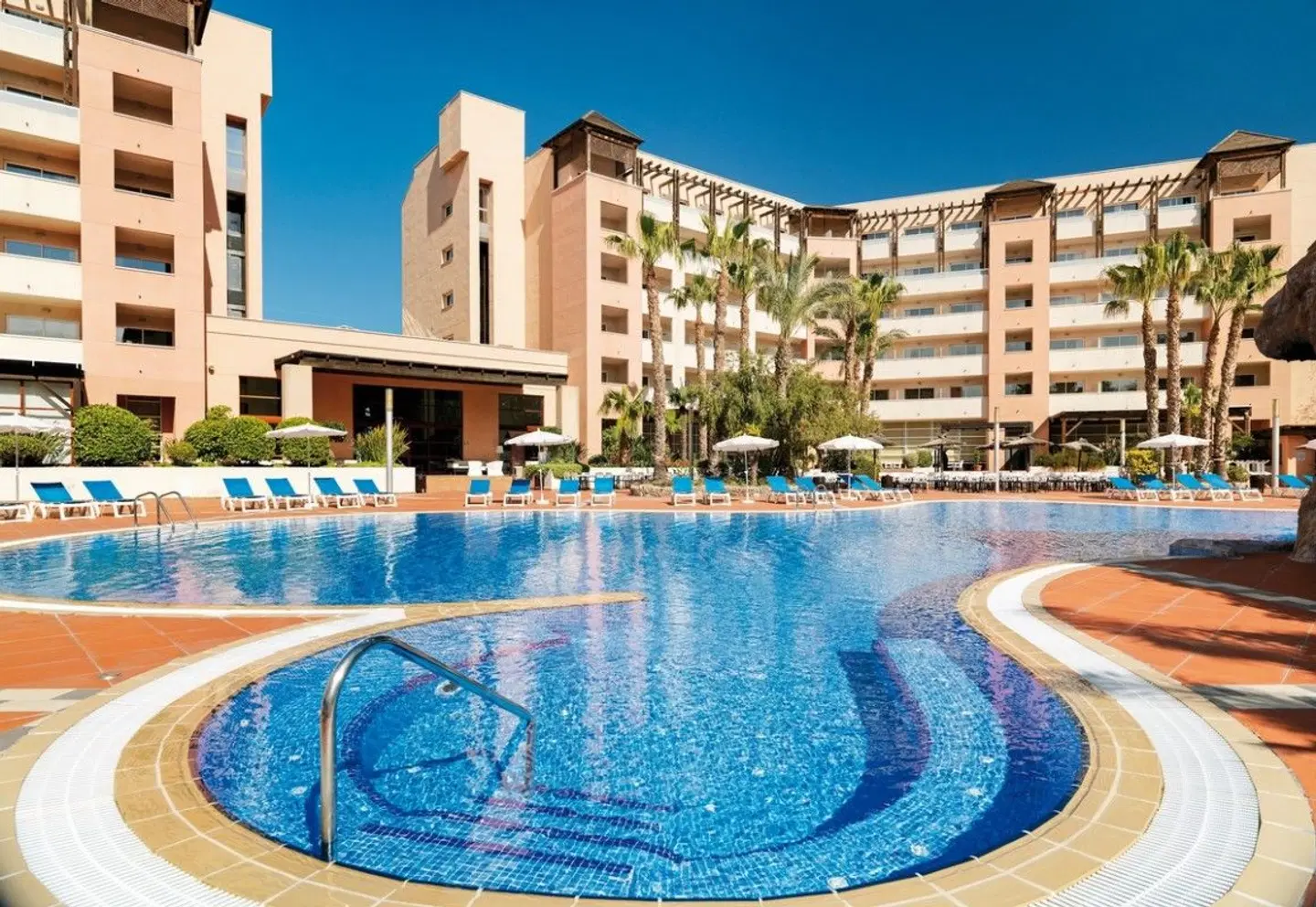 H10 Salauris Palace OUTDOOR_POOL