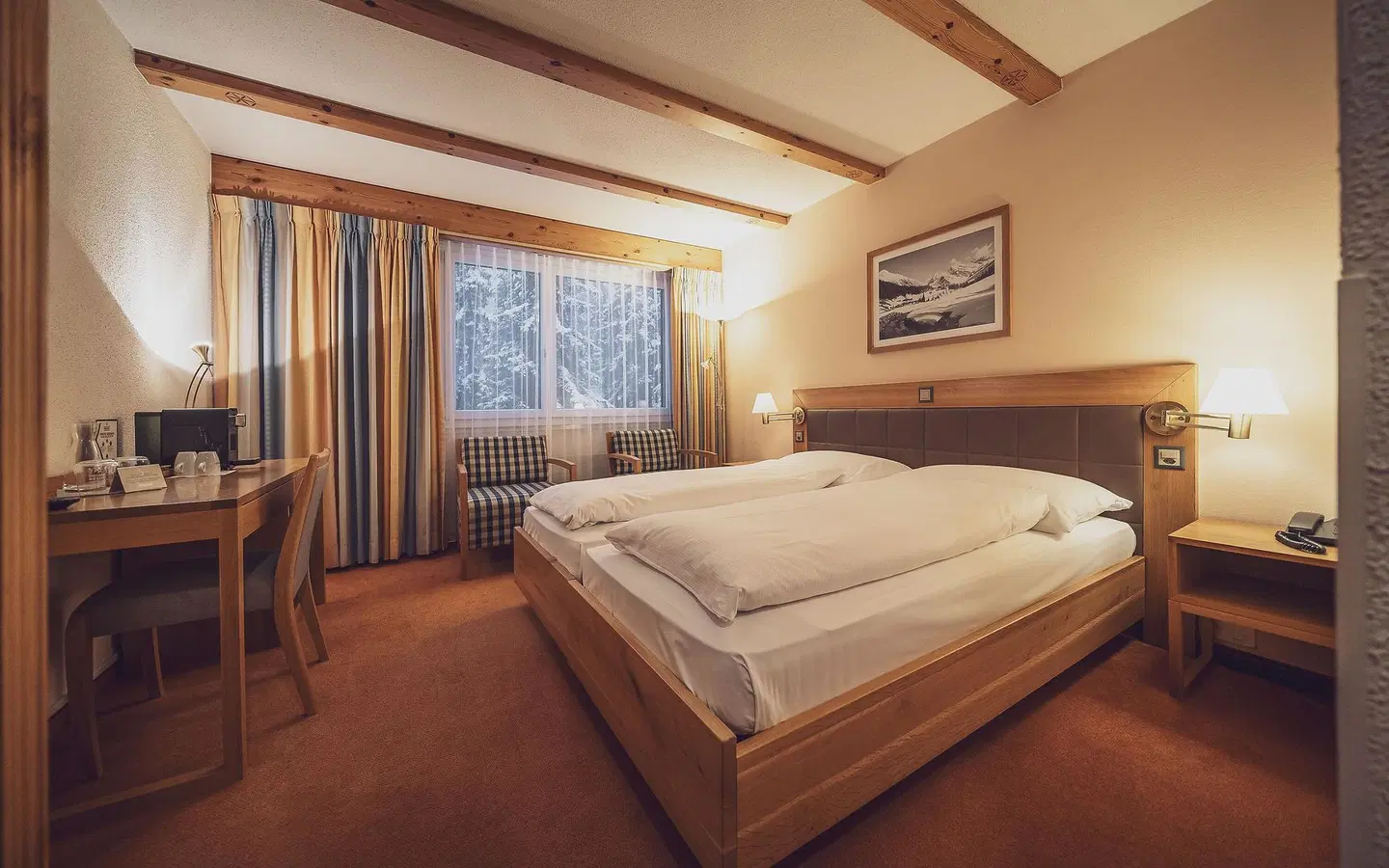 Mountain Plaza Hotel ROOM_EXAMPLE