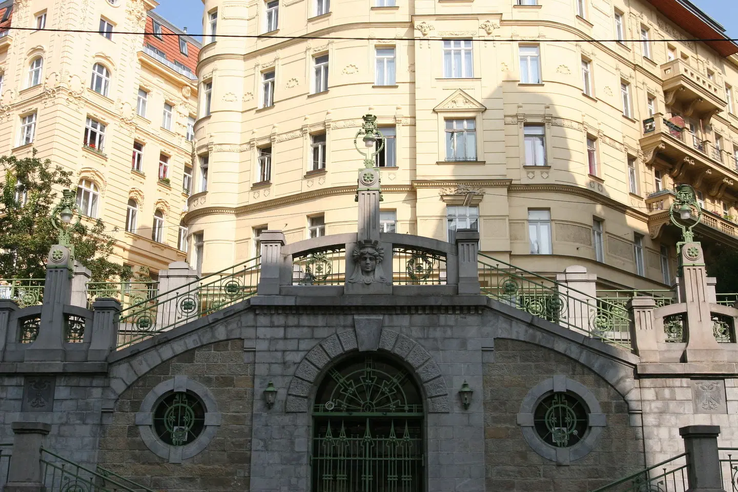 Hotel Terminus EXTERIOR