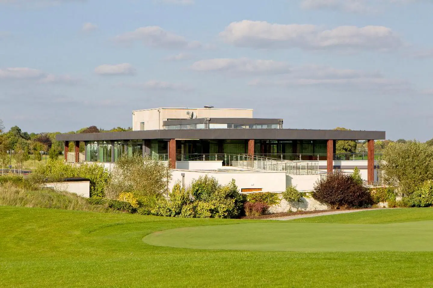 Moyvalley Hotel & Golf Resort EXTERIOR