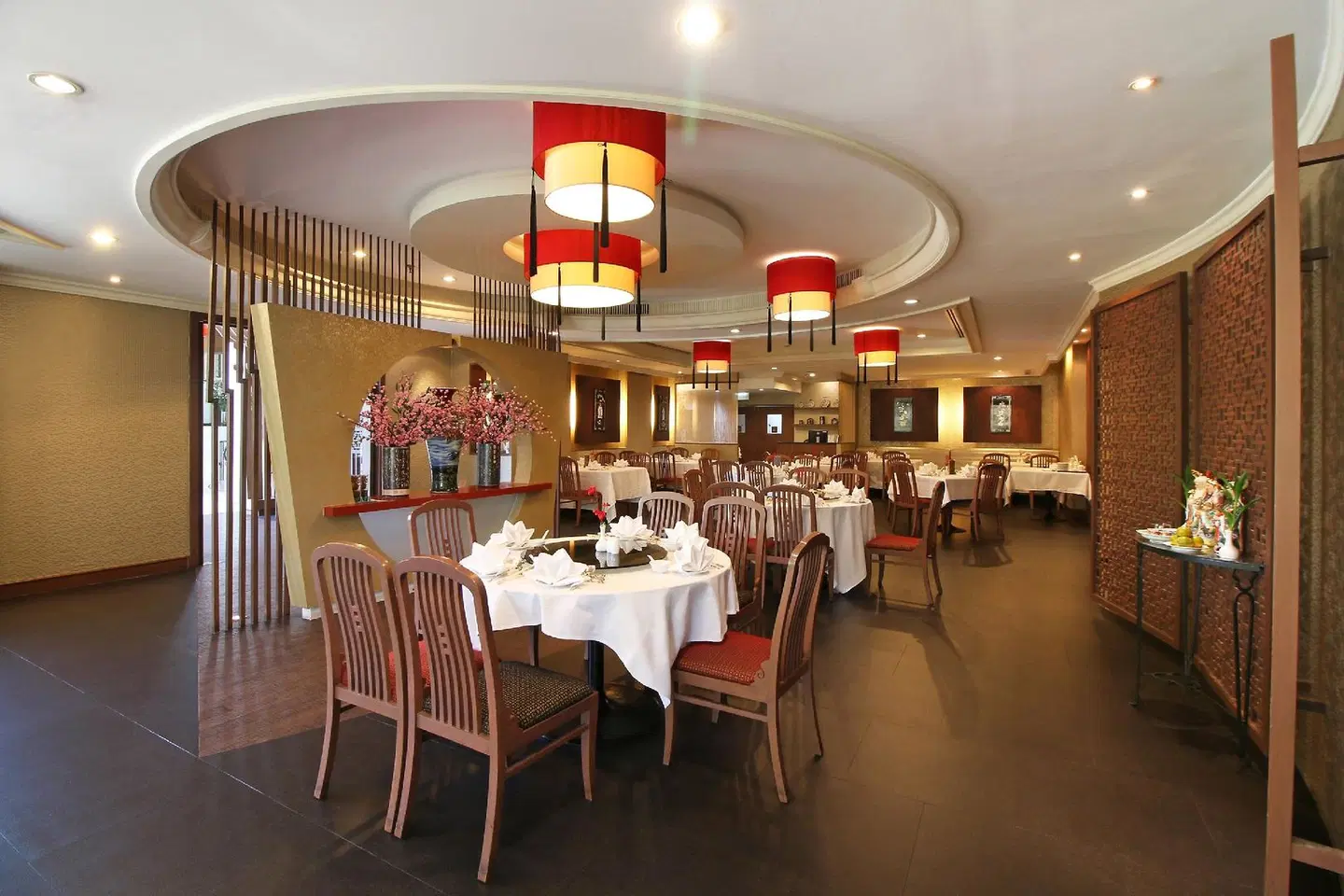 The Imperial Hotel and Convention Centre Korat (ex Dusit Princess) Restaurant