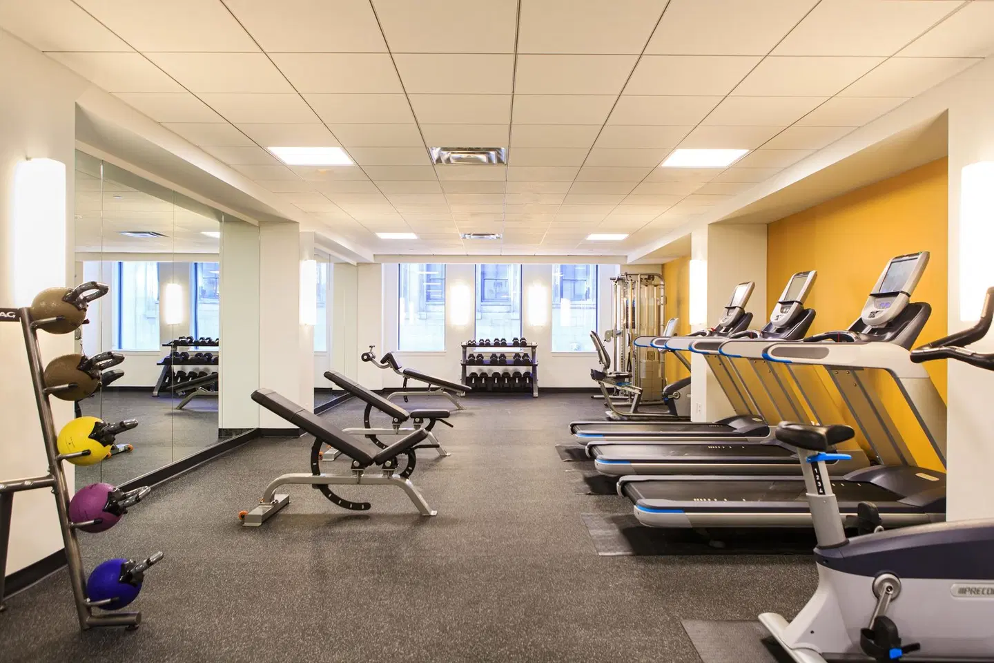 Monaco Pittsburgh, a Kimpton Hotel SPORTS_AND_LEISURE