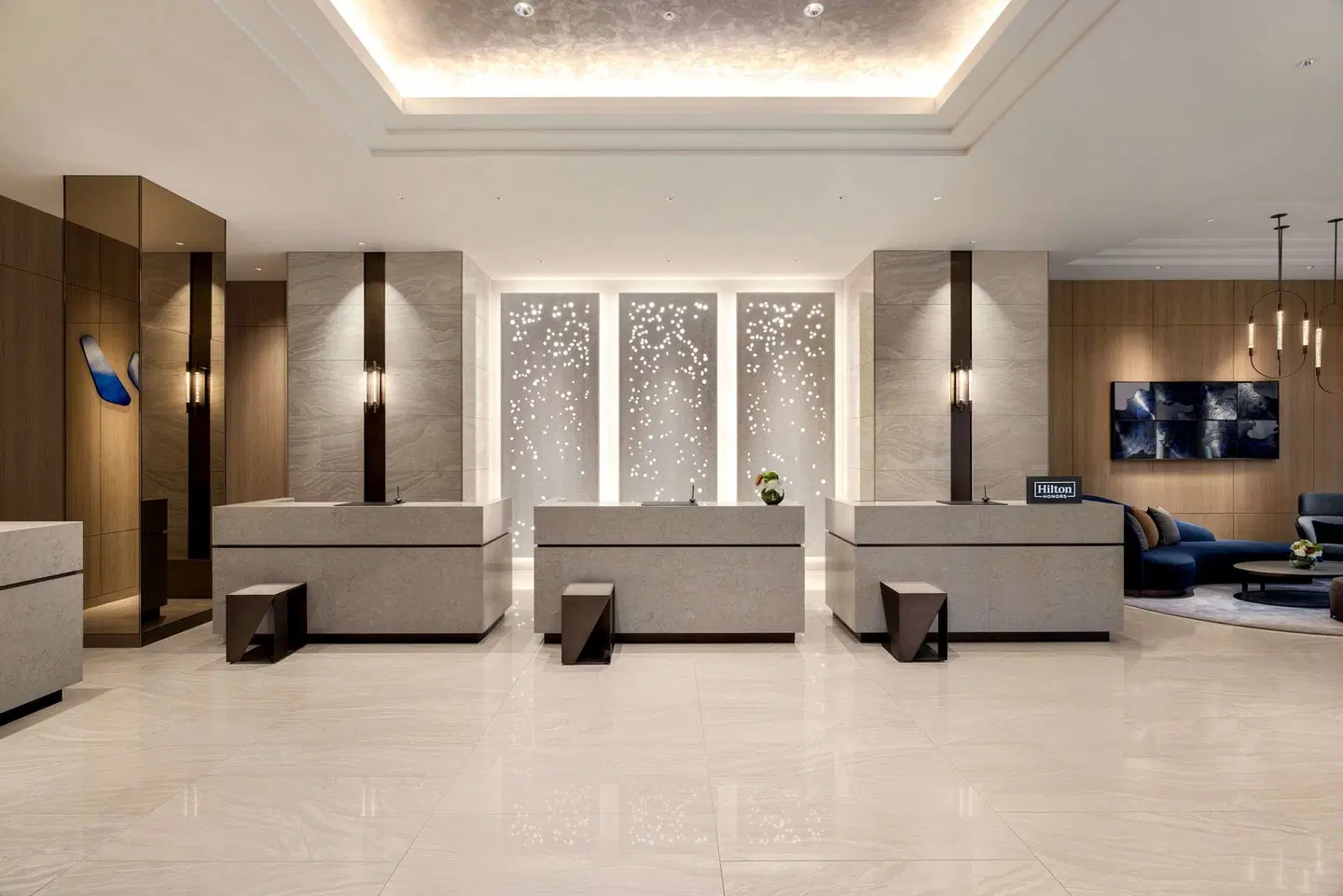 DoubleTree by Hilton Toyama LOUNGE_LOBBY