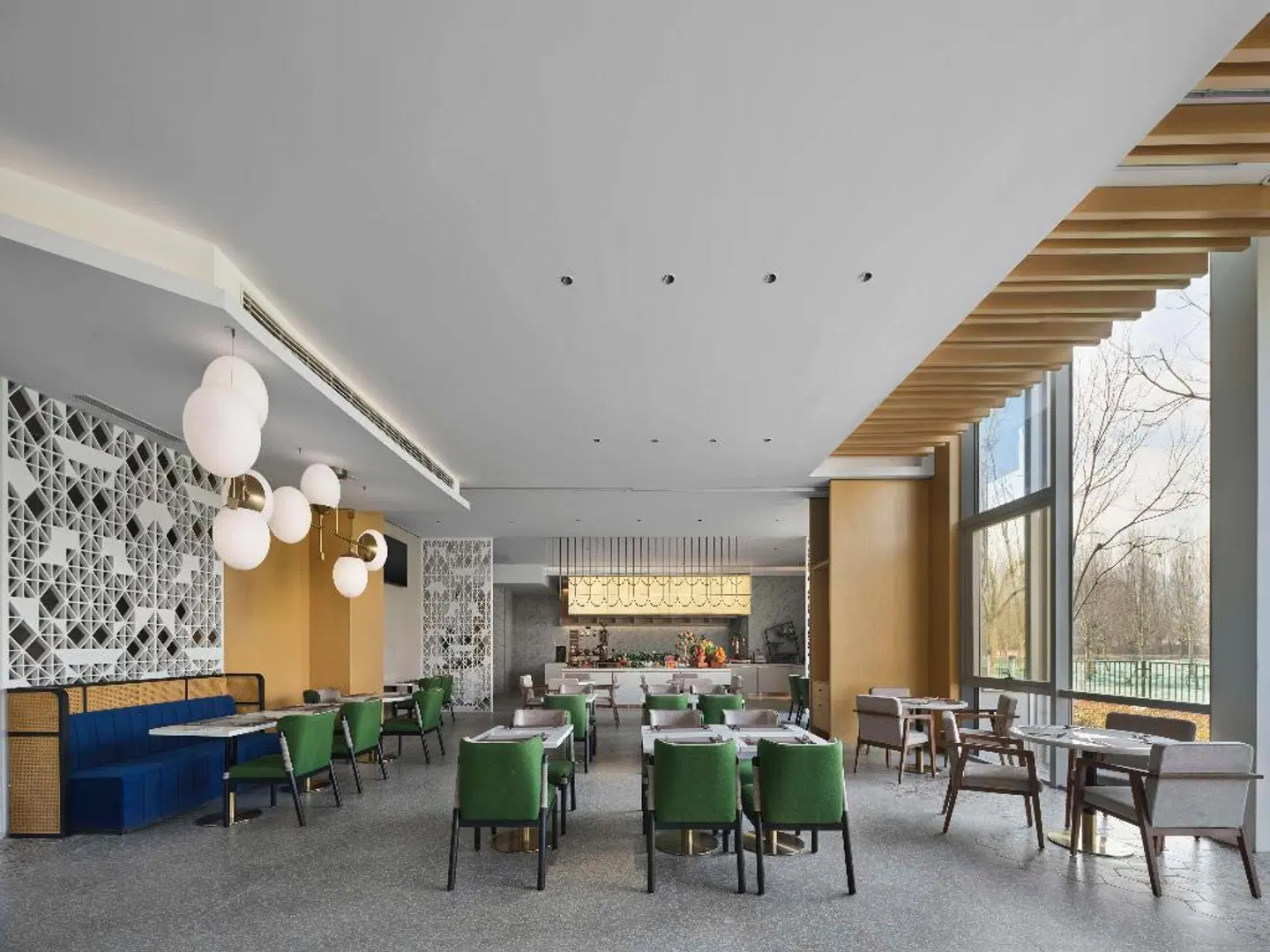 Hilton Garden Inn Beijing Haidian Daoxiang Lake Restaurant
