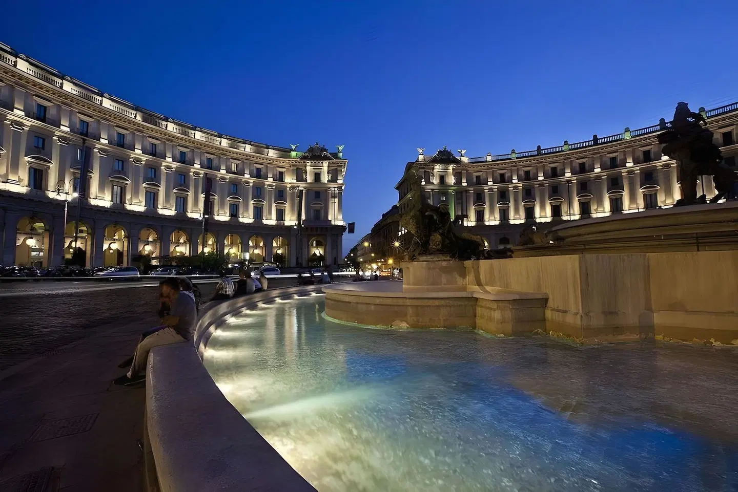 Floris Hotel OUTDOOR_POOL