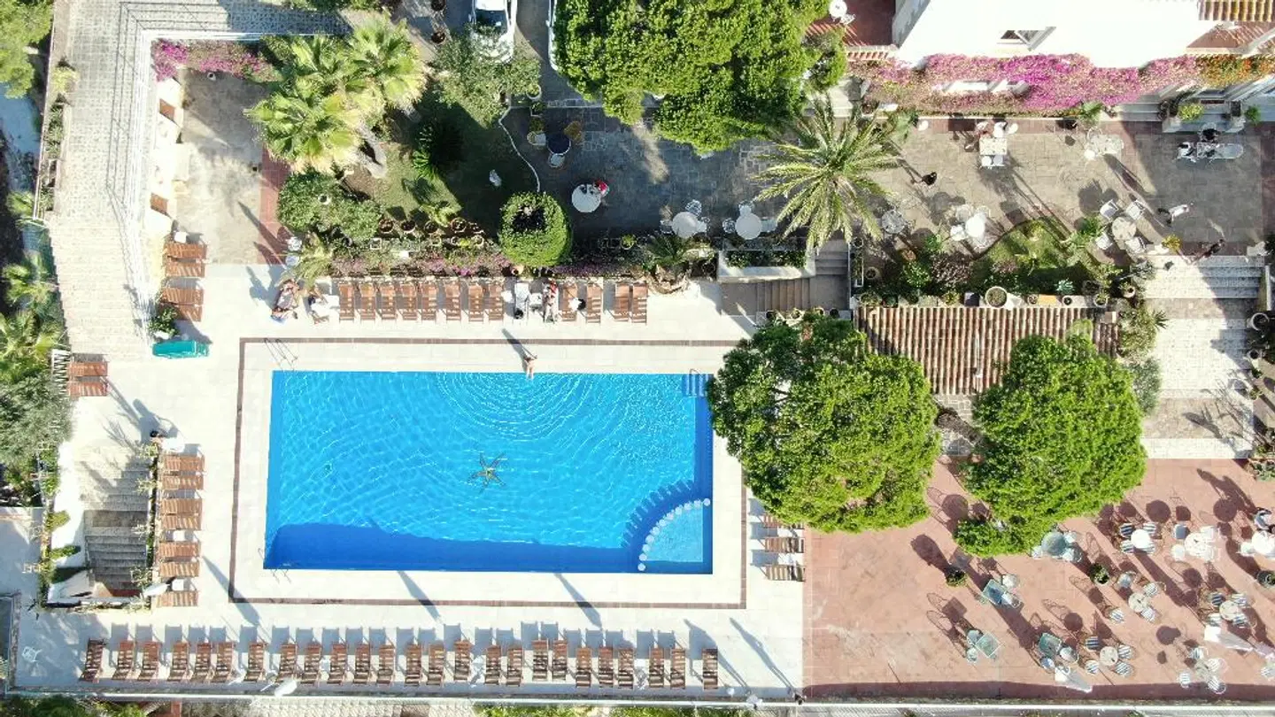 Hotel Roger De Flor By Seleqtta OUTDOOR_POOL