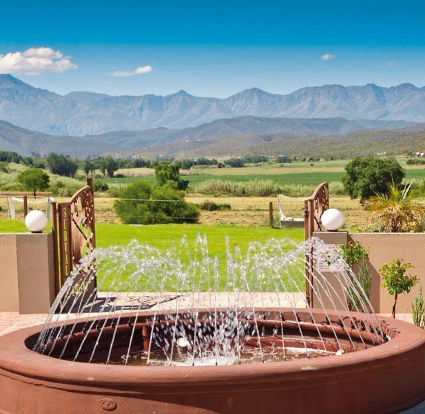 Surval Boutique Olive Estate Terrasse