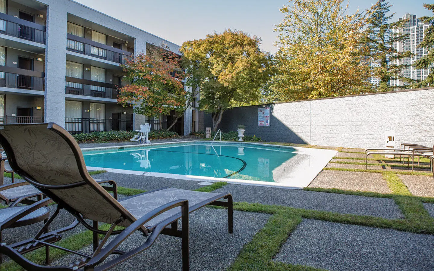 Hotel 116, A Coast Hotel Bellevue OUTDOOR_POOL