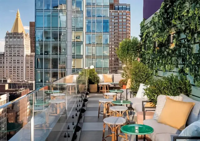 Arlo NoMad Terrasse