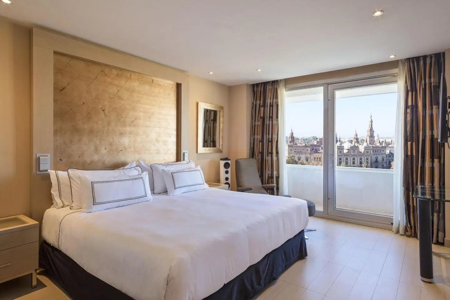 The Level at Meliá Sevilla ROOM_EXAMPLE