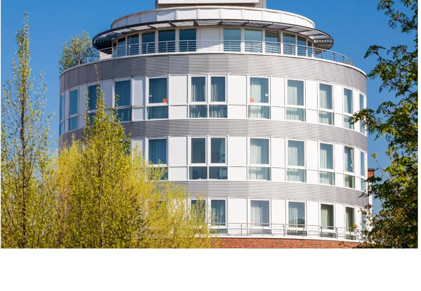 PLAZA Premium Köln EXTERIOR