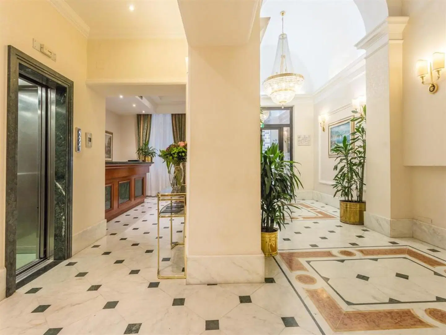 Raeli Hotel Floridia LOUNGE_LOBBY