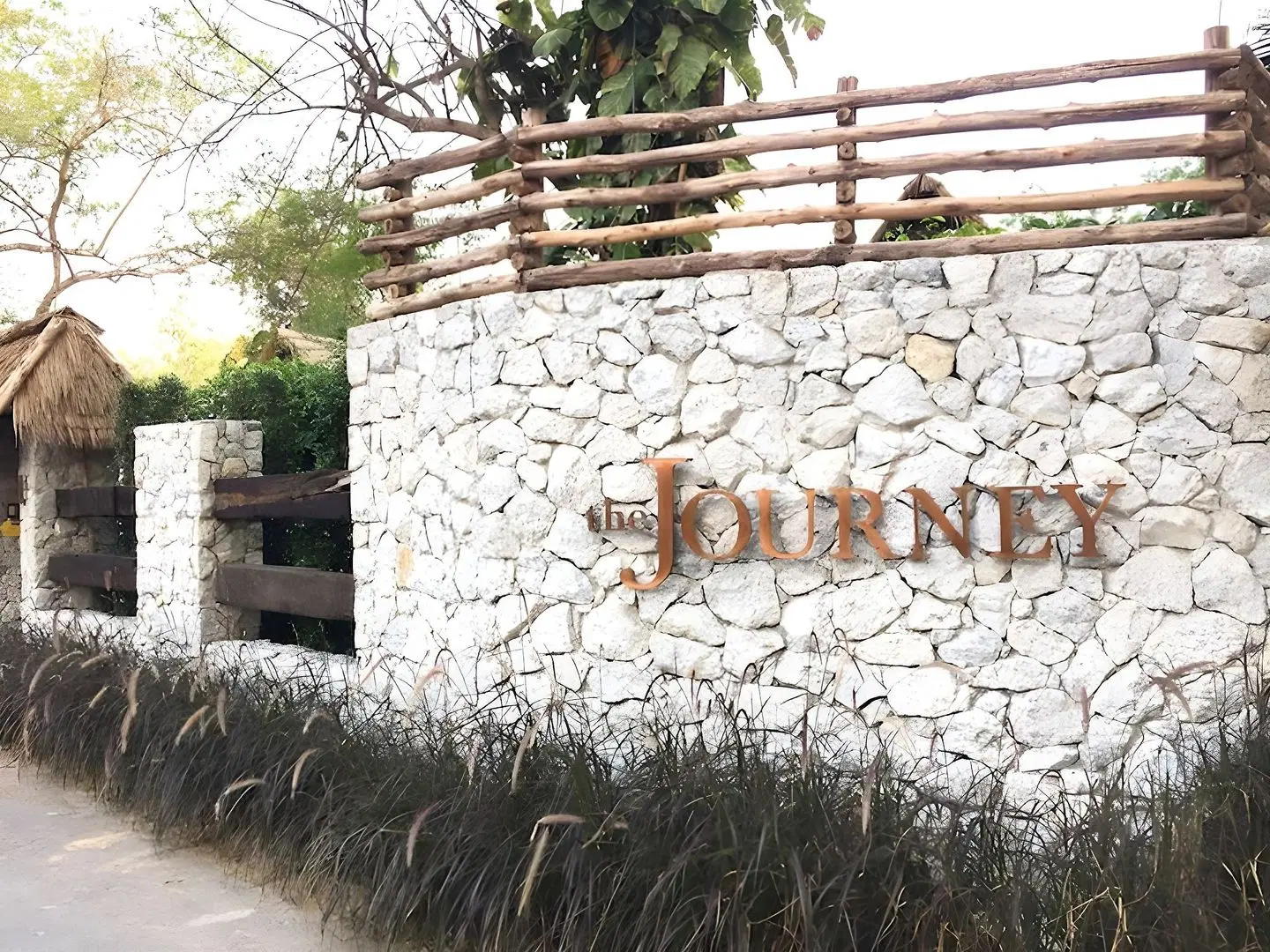 The Journey Resort Tiere