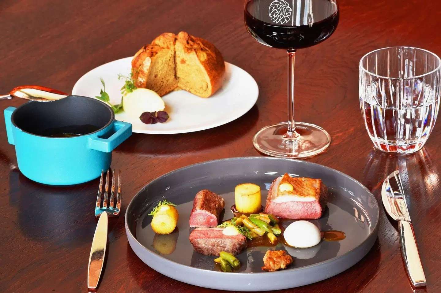 Das James Restaurant