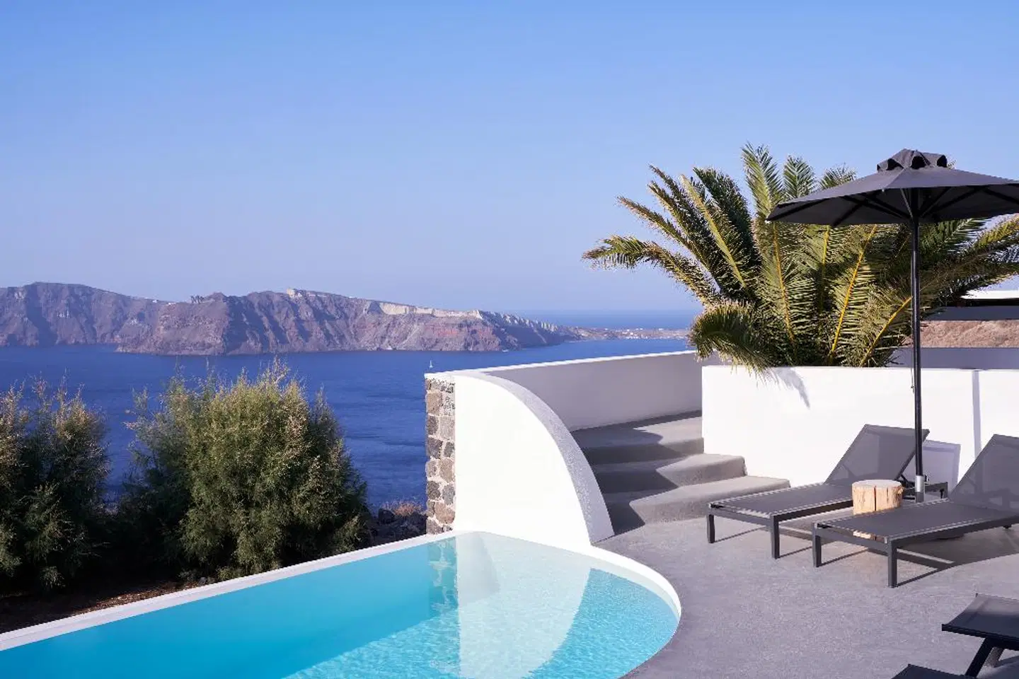 Mr and Mrs White Santorini OUTDOOR_POOL