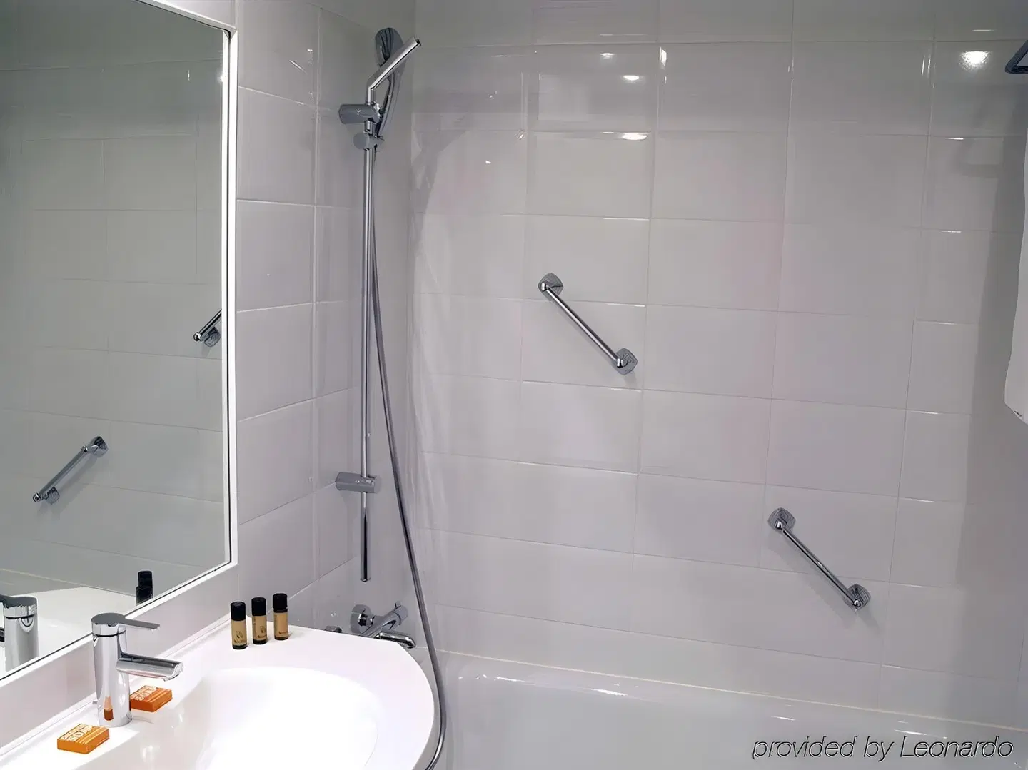 Bedford Hotel & Congress Centre Badezimmer
