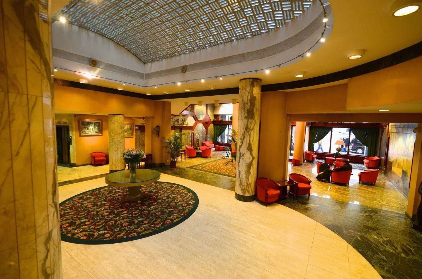 Bedford Hotel & Congress Centre LOUNGE_LOBBY