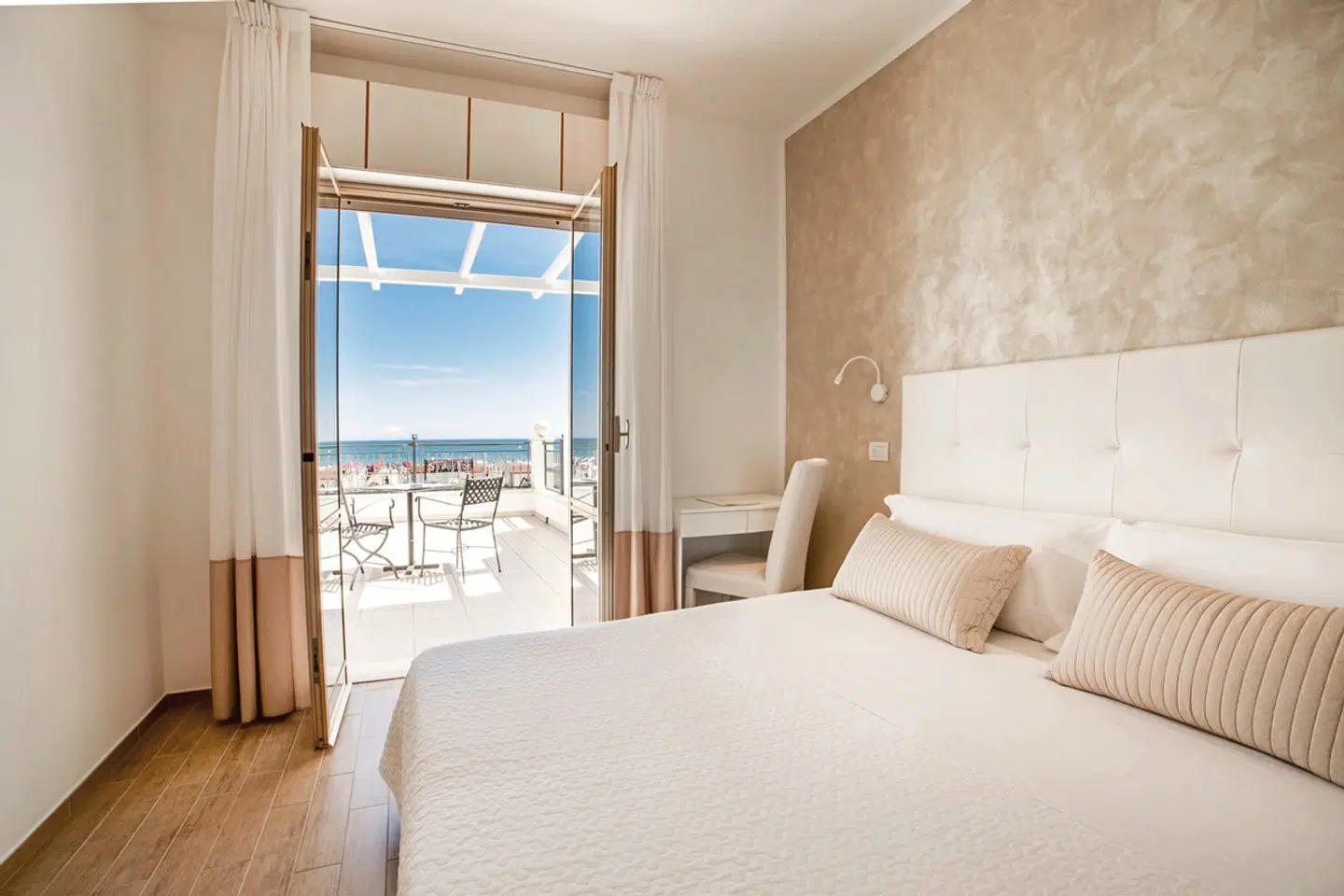 Hotel Soraya ROOM_EXAMPLE