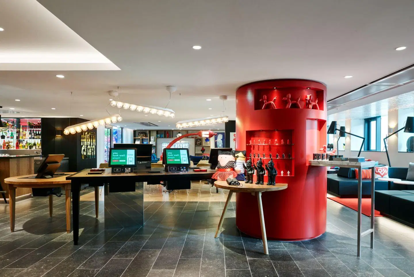 citizenM Paris Champs-Élysées Bar