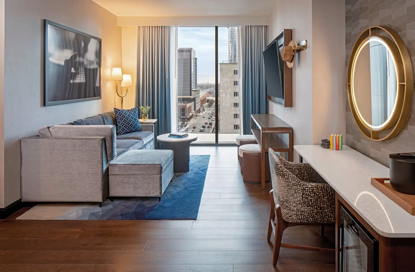 Tempo by Hilton Nashville Downtown ROOM_EXAMPLE
