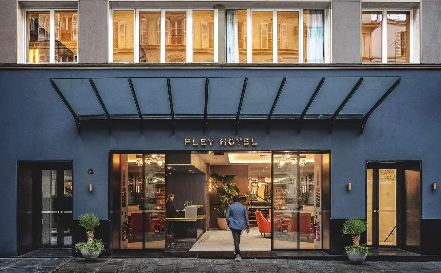 Pley Hotel EXTERIOR