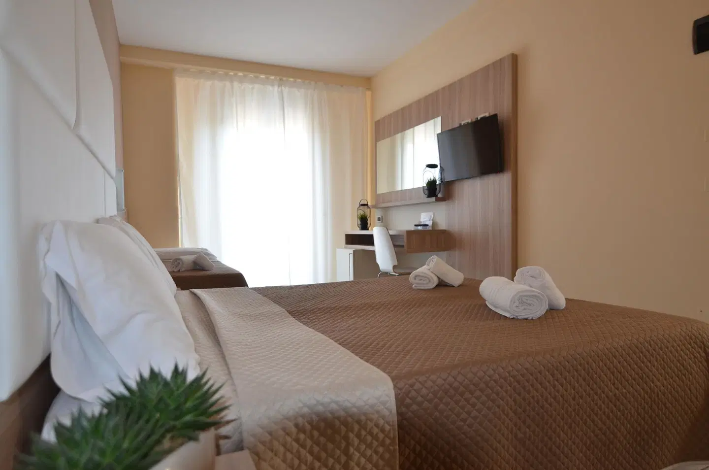 Mirage ROOM_EXAMPLE