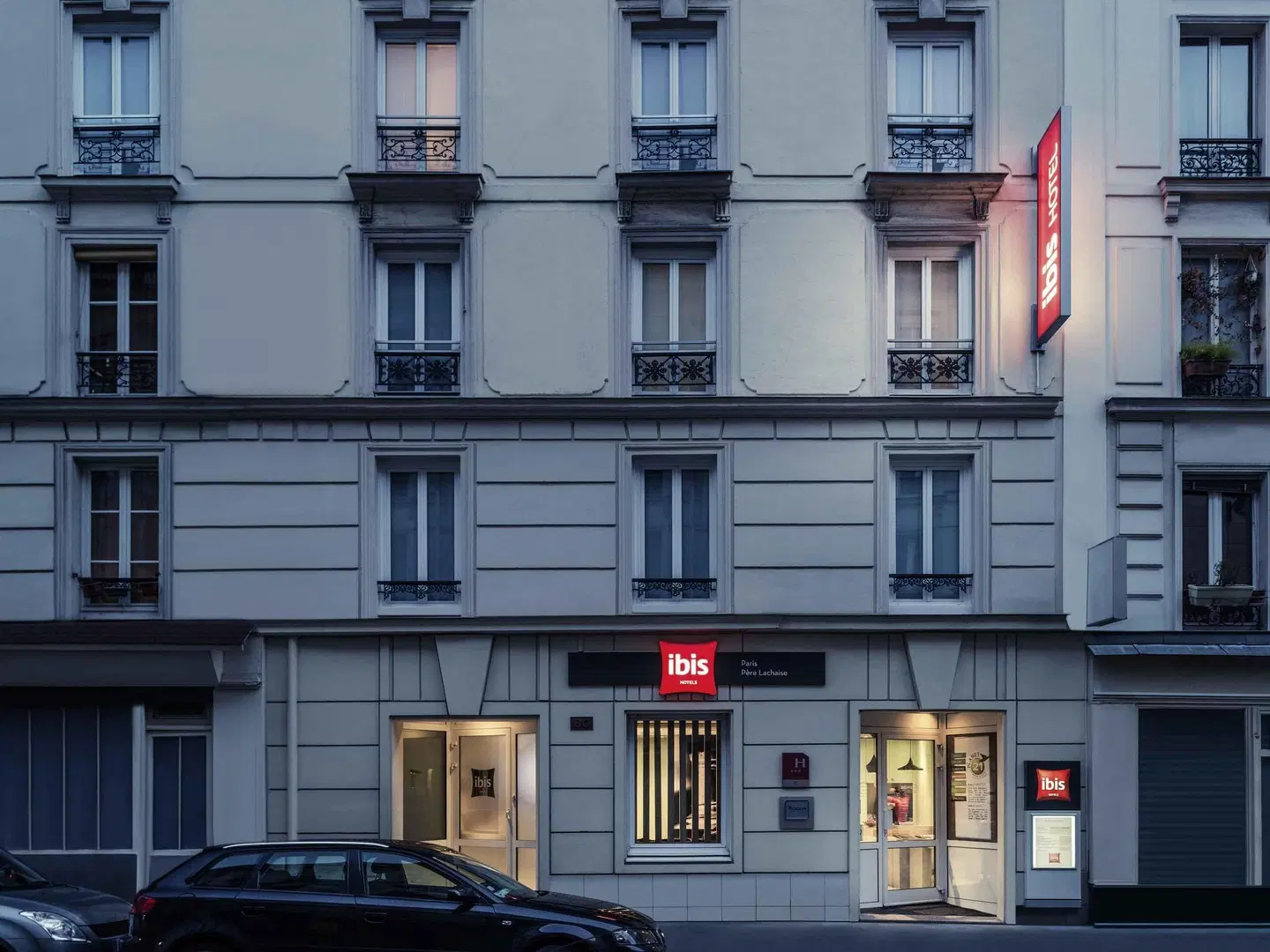 ibis Paris Père-Lachaise EXTERIOR