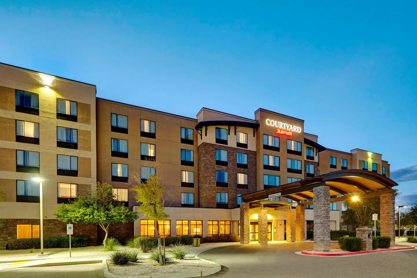 Courtyard by Marriott Phoenix North/Happy Valley EXTERIOR