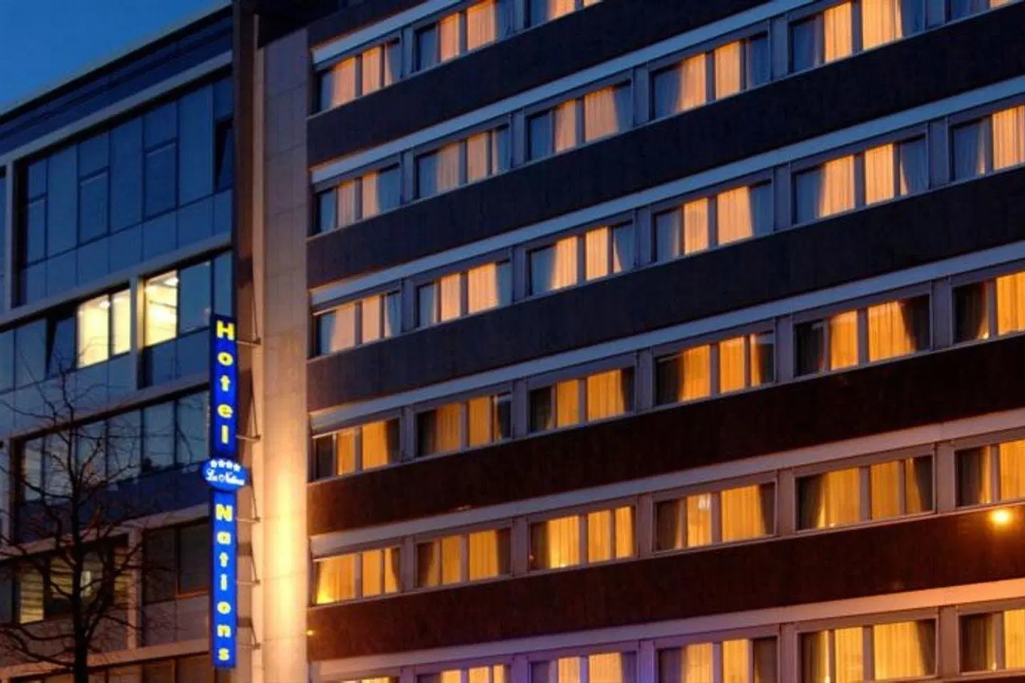 Les Nations EXTERIOR