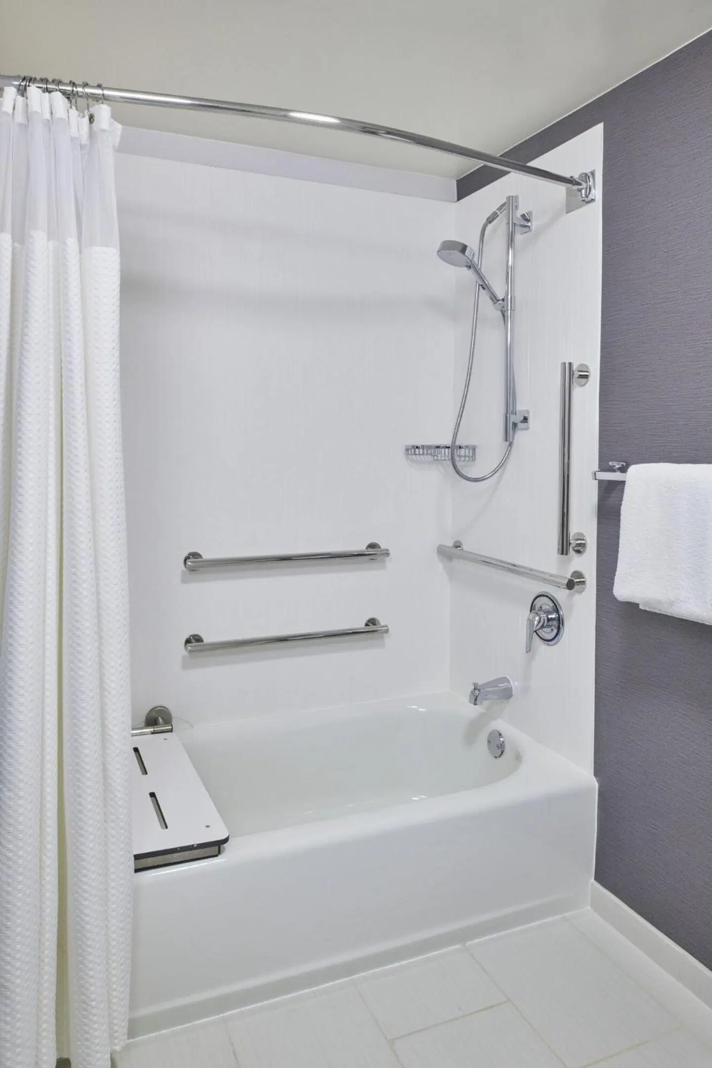Courtyard by Marriott Detroit Troy Badezimmer