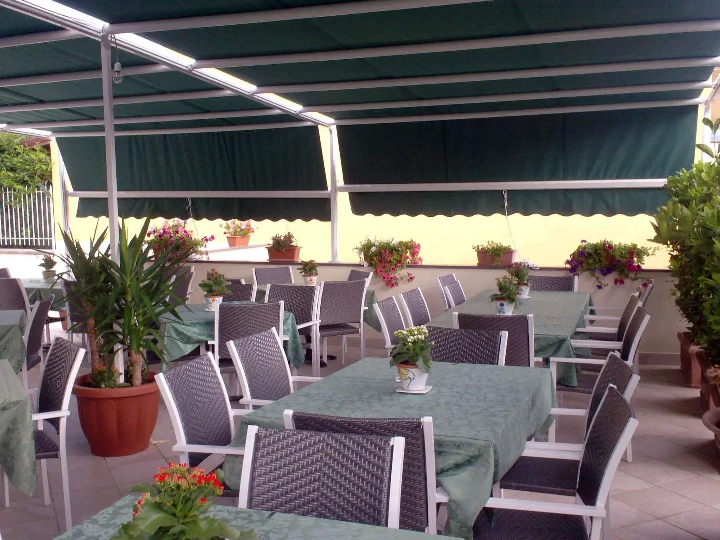 Costa Hotel Restaurant