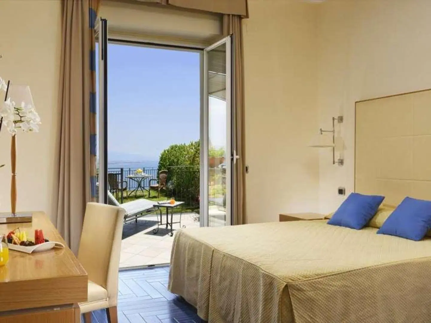 Hotel Raito ROOM_EXAMPLE