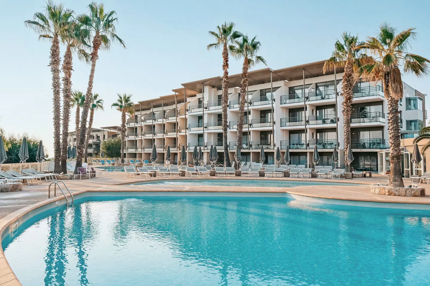 Thalazur Antibes OUTDOOR_POOL