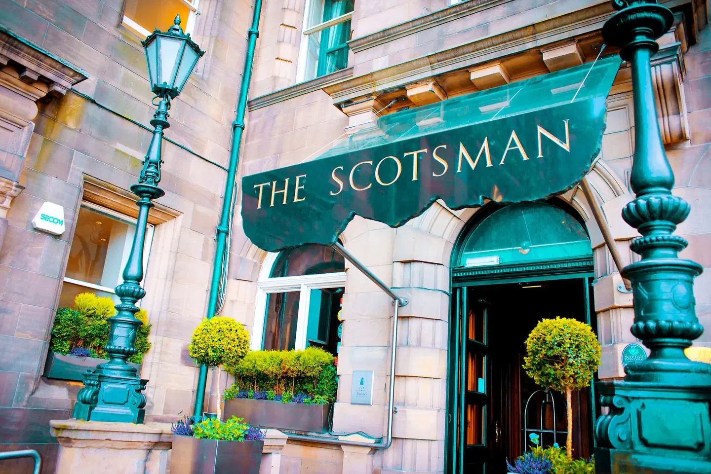 The Scotsman Hotel EXTERIOR